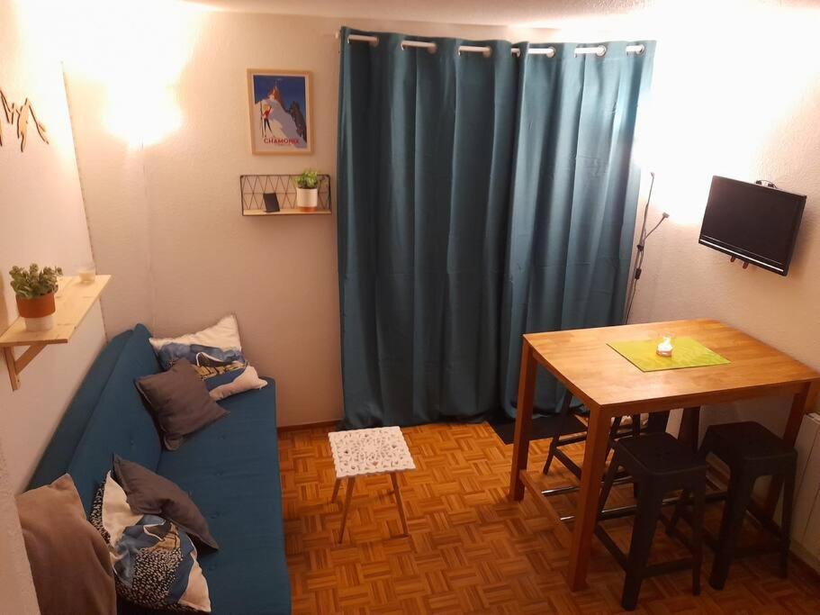 Rez De Jardin / Pieds Des Pistes Apartment Bernex Luaran gambar